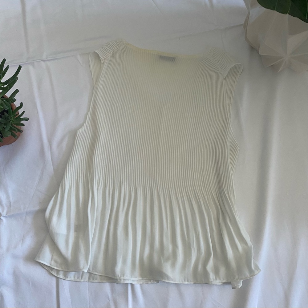 Aritzia Babaton Damien Blouse - Picture 5 of 7